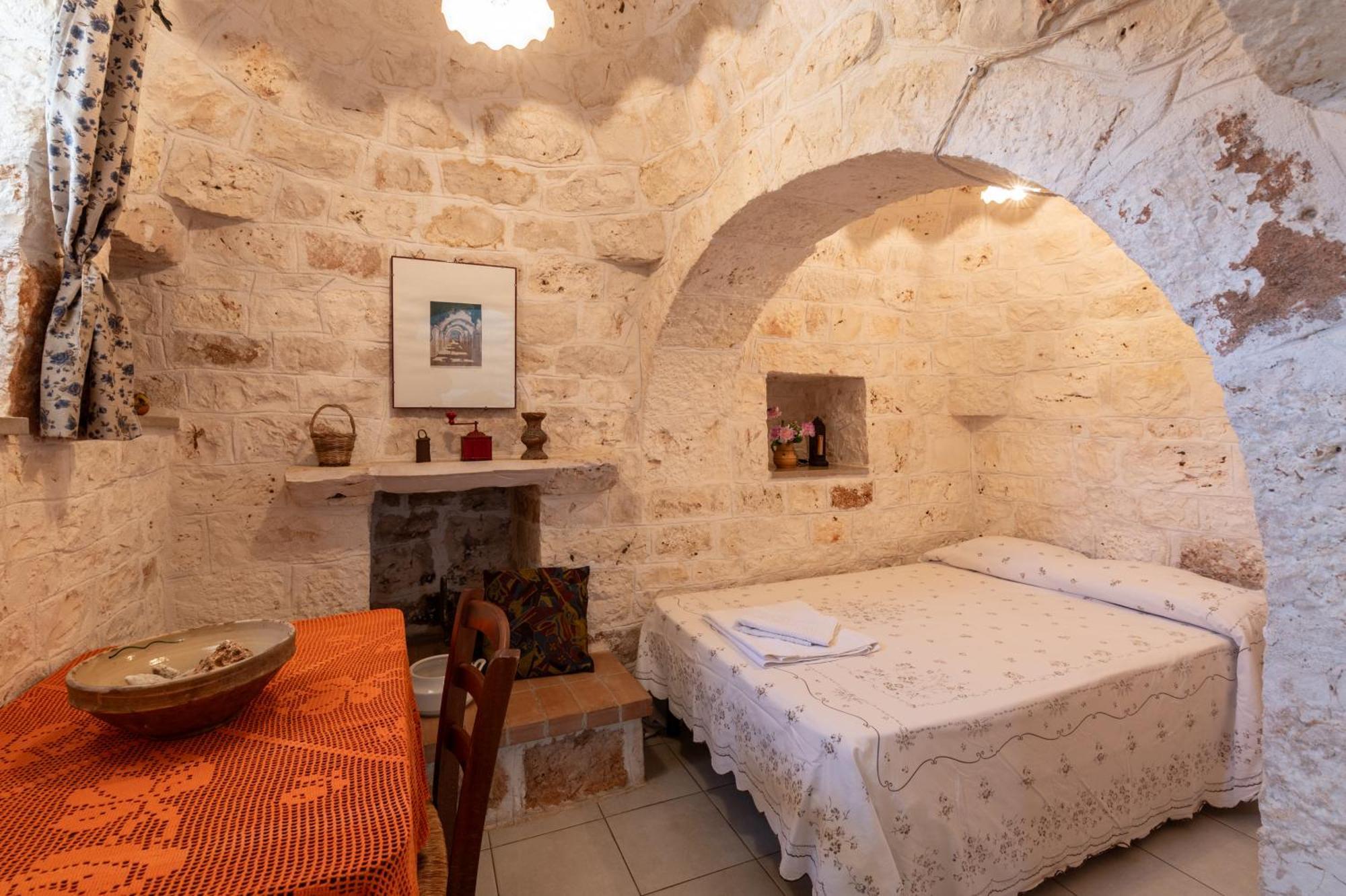 Trullo L'Ulivo Villa Ostuni Exterior photo